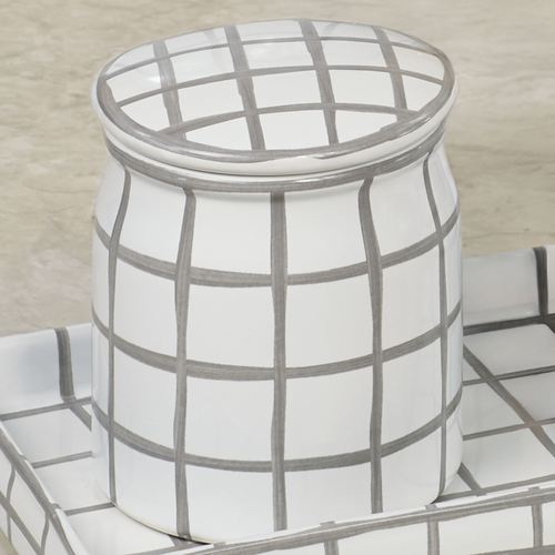 S413-005_V.jpg Thumbnail Image