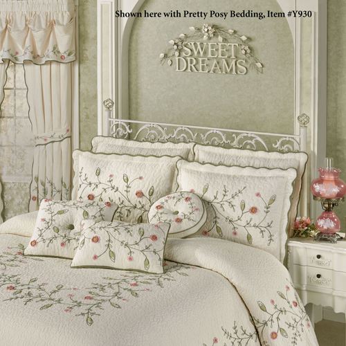 Sweet Dreams Word Wall Art Creamy Gold Thumbnail Image