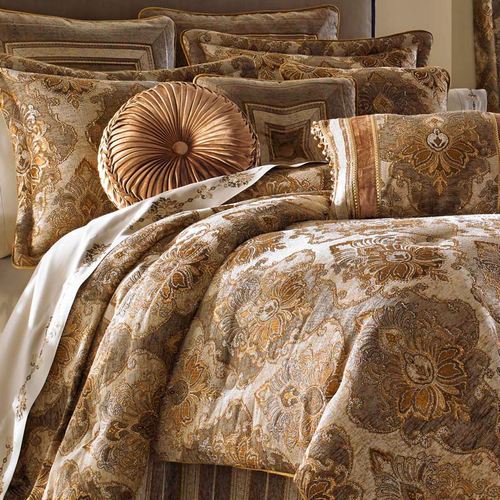 Bradshaw Comforter Set Natural Thumbnail Image