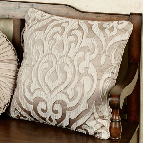 Astoria Scroll Piped Pillow Sand 18