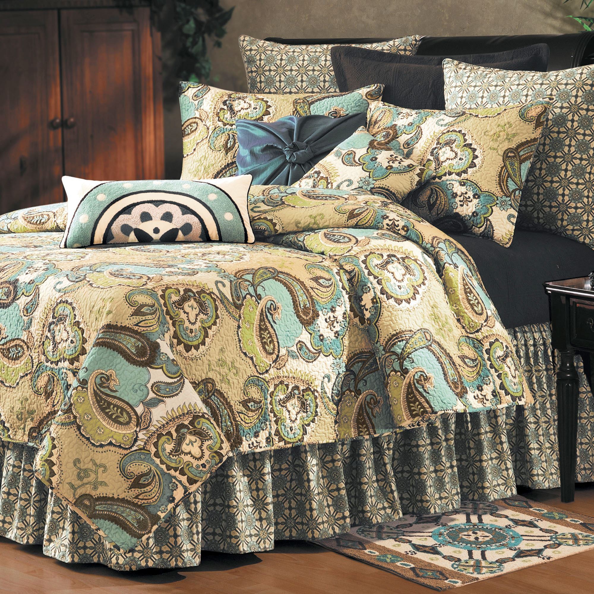 Kasbah Paisley Quilt Bedding