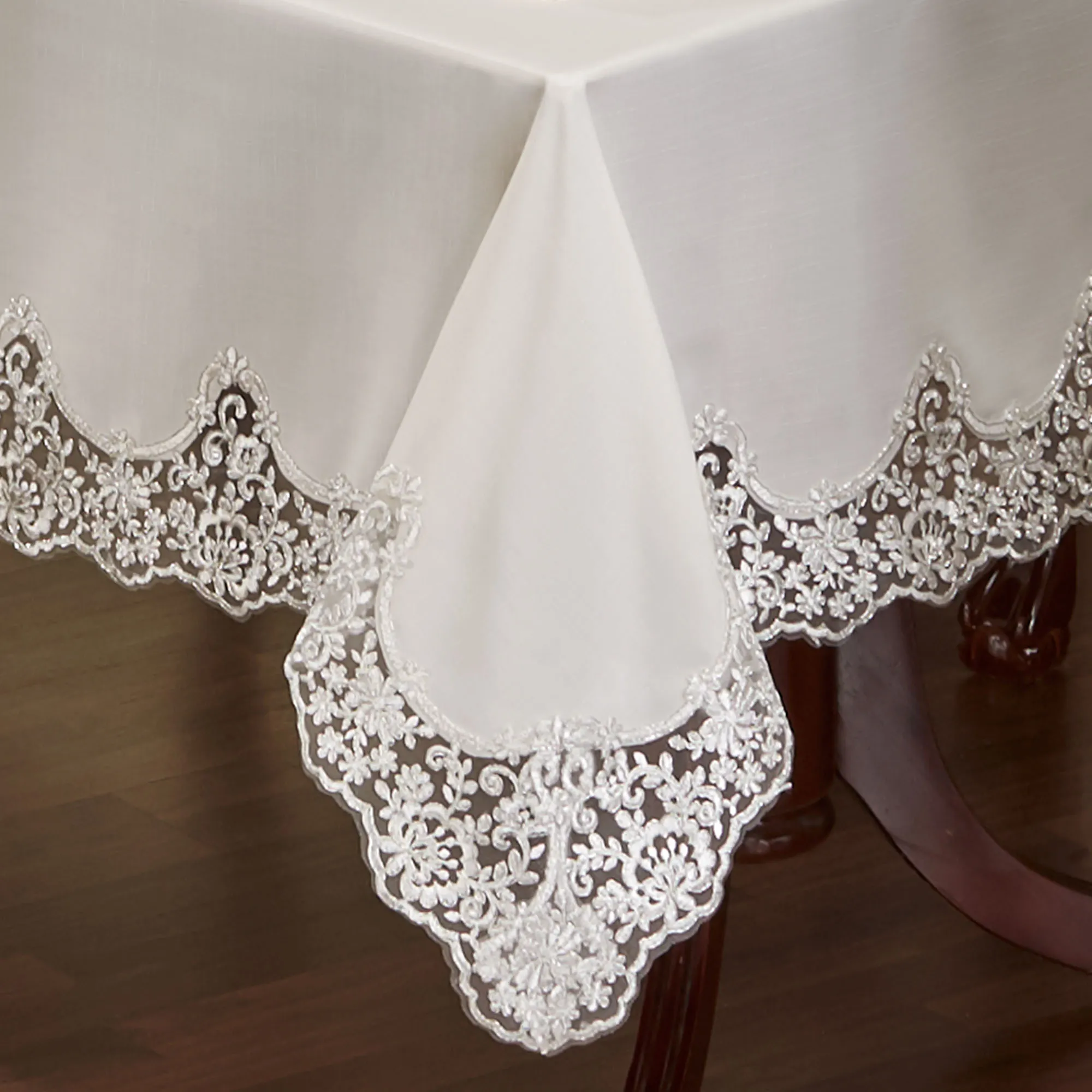 Heritage Lace Ivory Cleremont Oval Runner – 14x54, Polyester, Made In USA