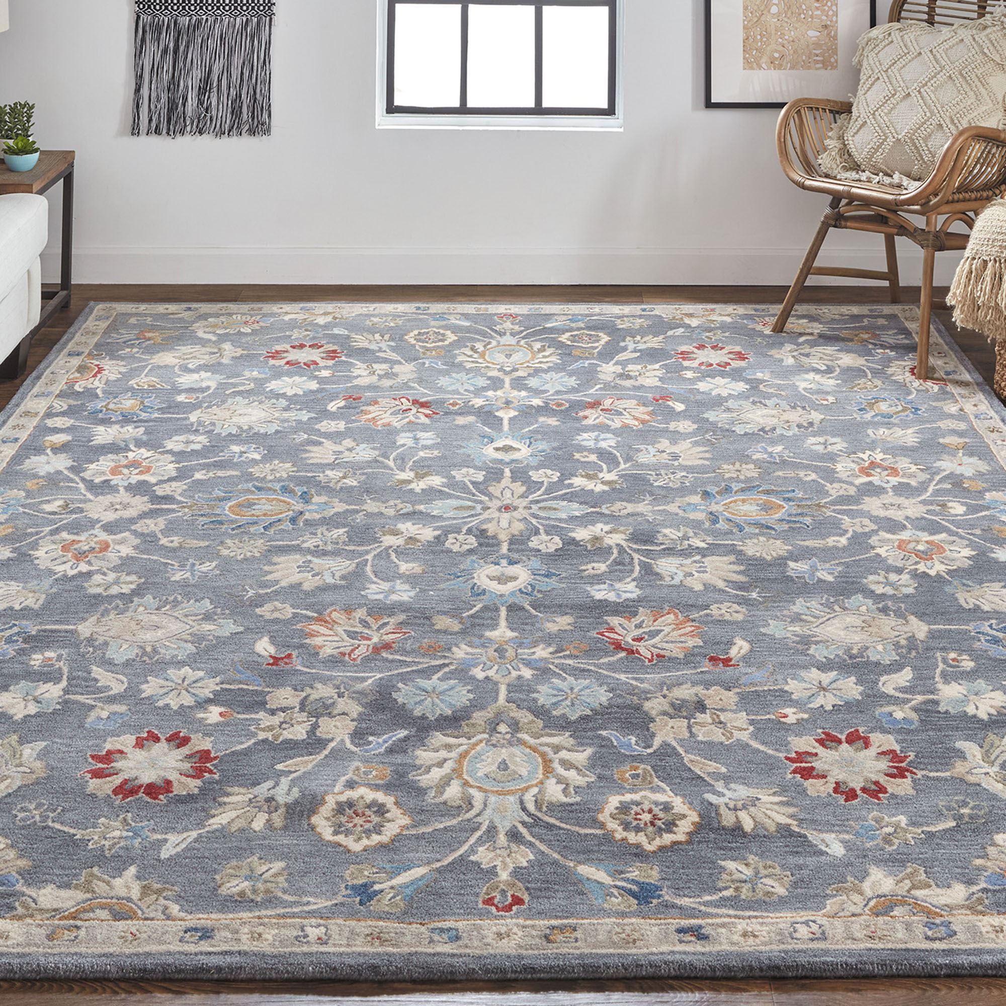 Emma Rug Emma Traditional Floral and Vine Wool Area Rugs