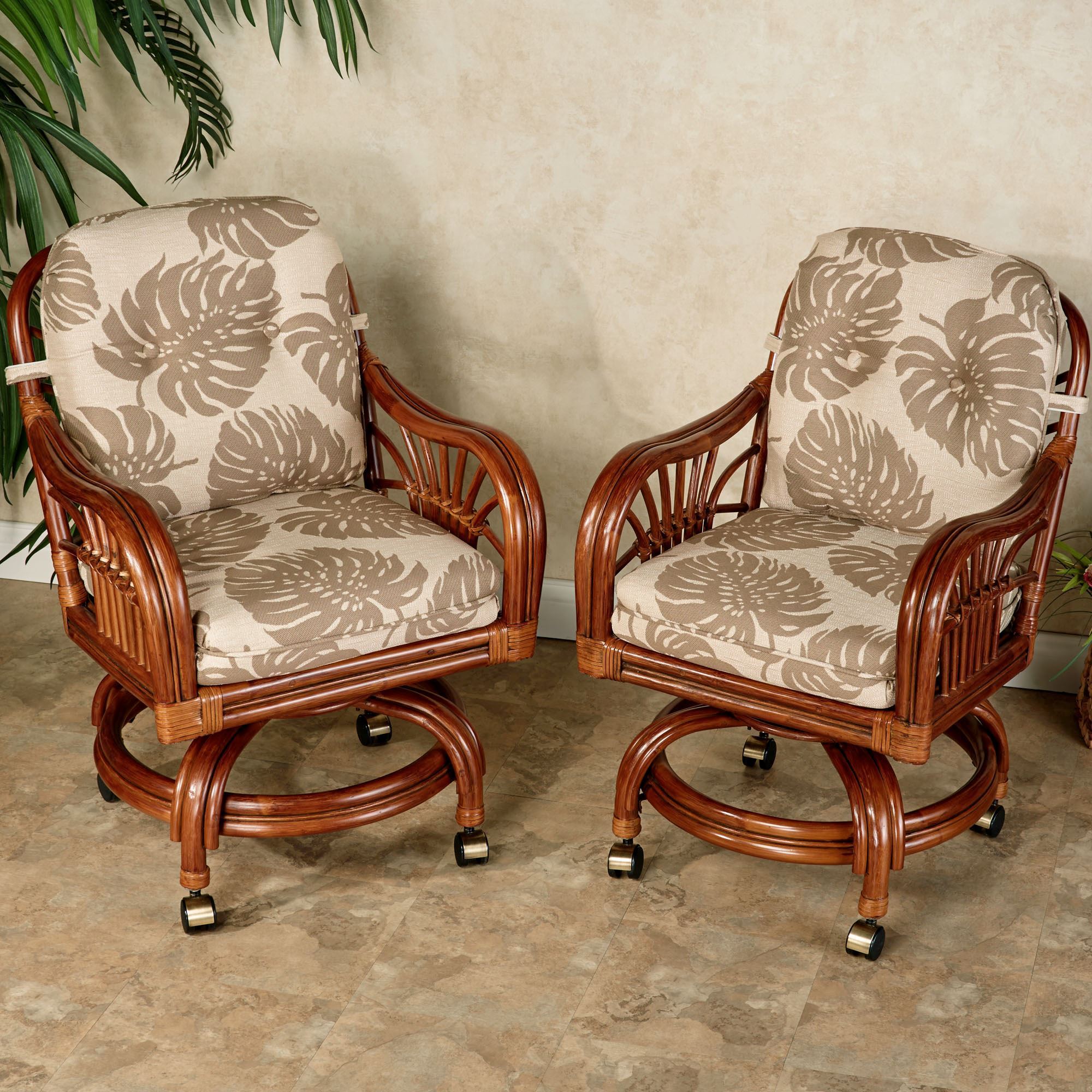 Leikela Rattan Tropical Dining Furniture Set