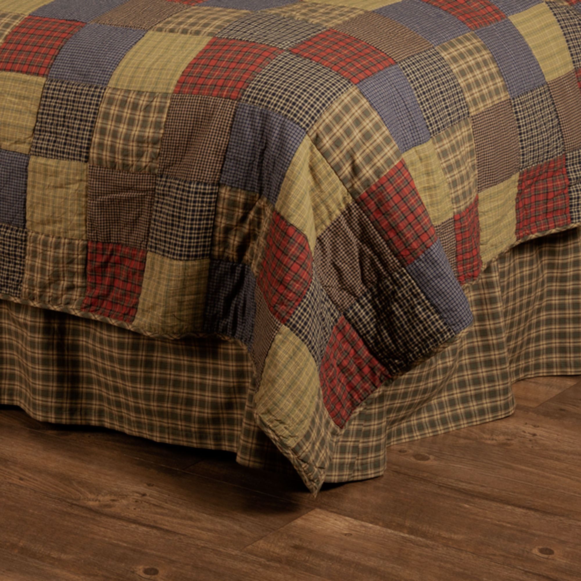 Asher Quilt Pattern Cedar Ridge Cotton Rustic Plaid Patchwork Quilt Bedding by Oak & Asher