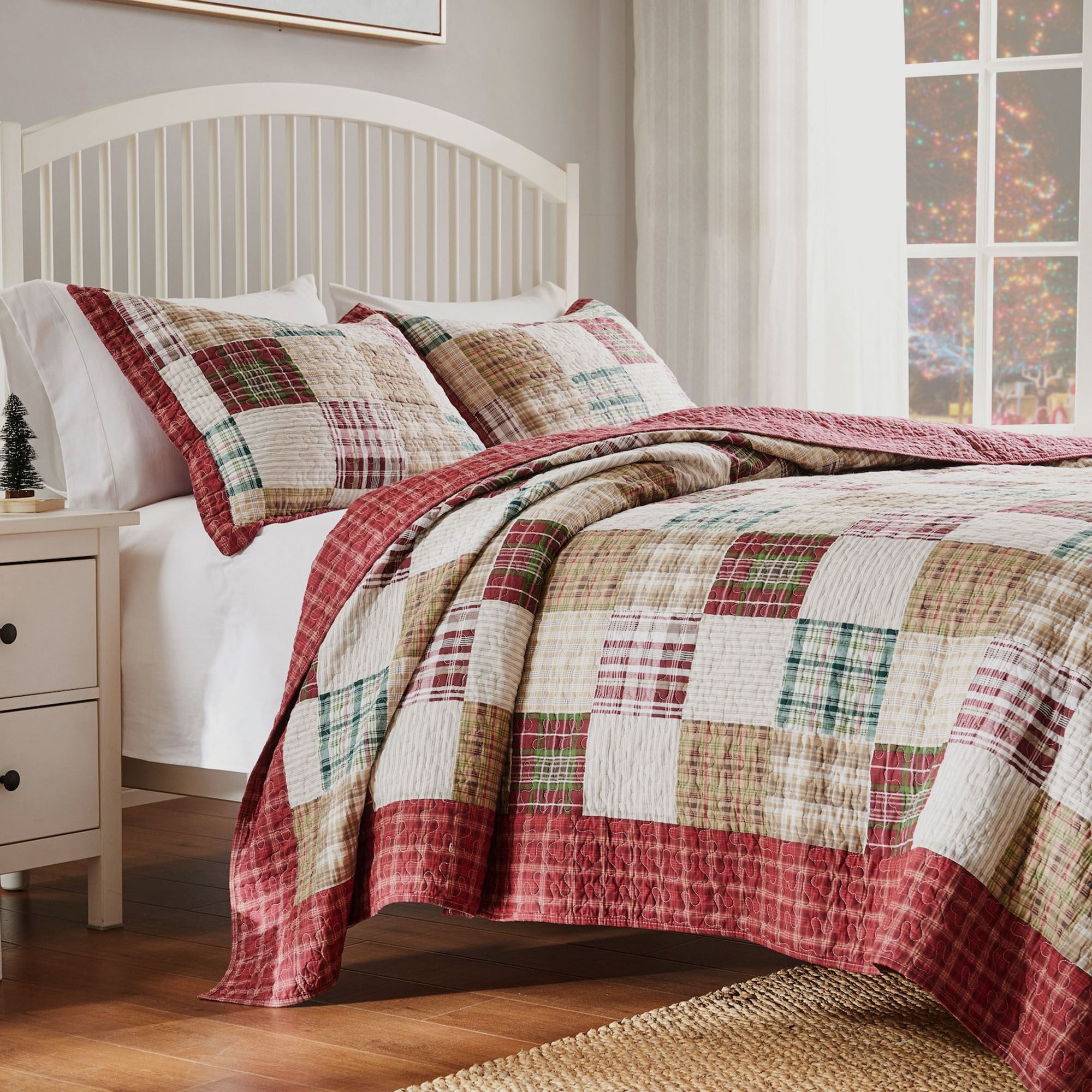Carlton Red Plaid Patchwork Mini Quilt Set Bedding