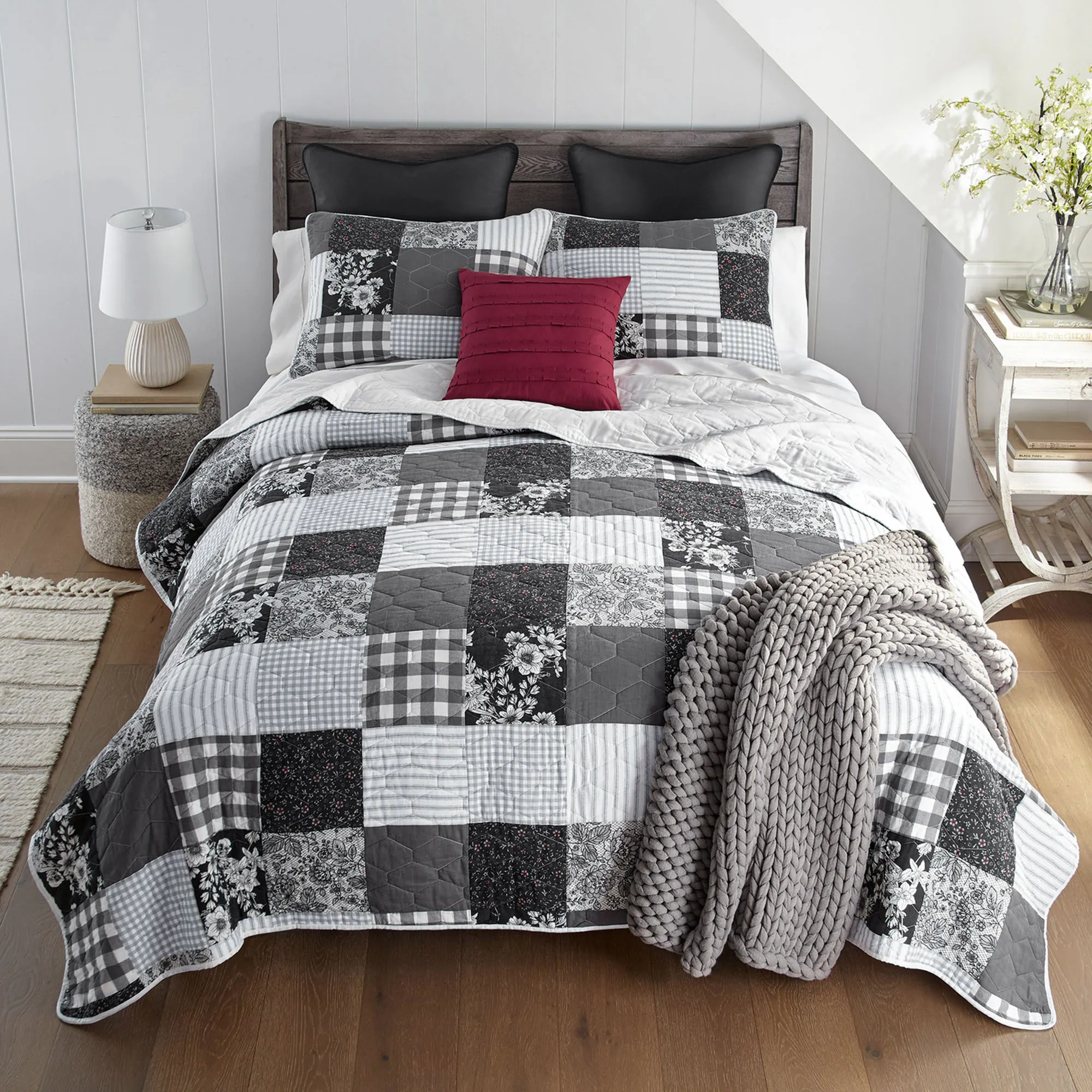 White Patchwork Black And White Patchwork Quilt Amazon.com: Menghomeus Black Grey