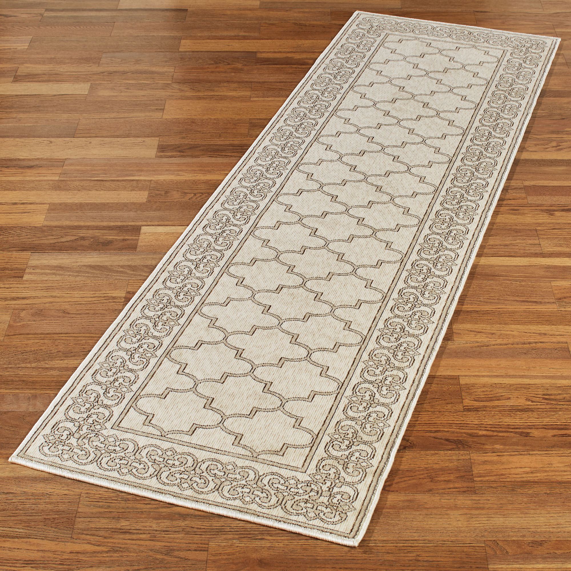 Nobility Beige and Ivory Quatrefoil Medallion Area Rugs