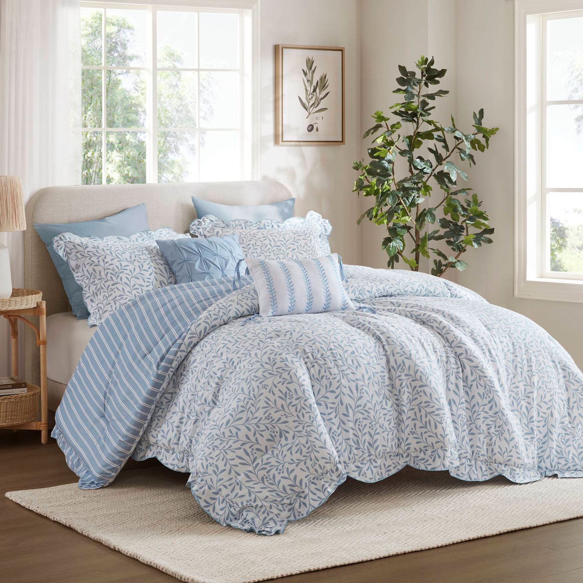 Darcy Comforter Bed Set Blue
