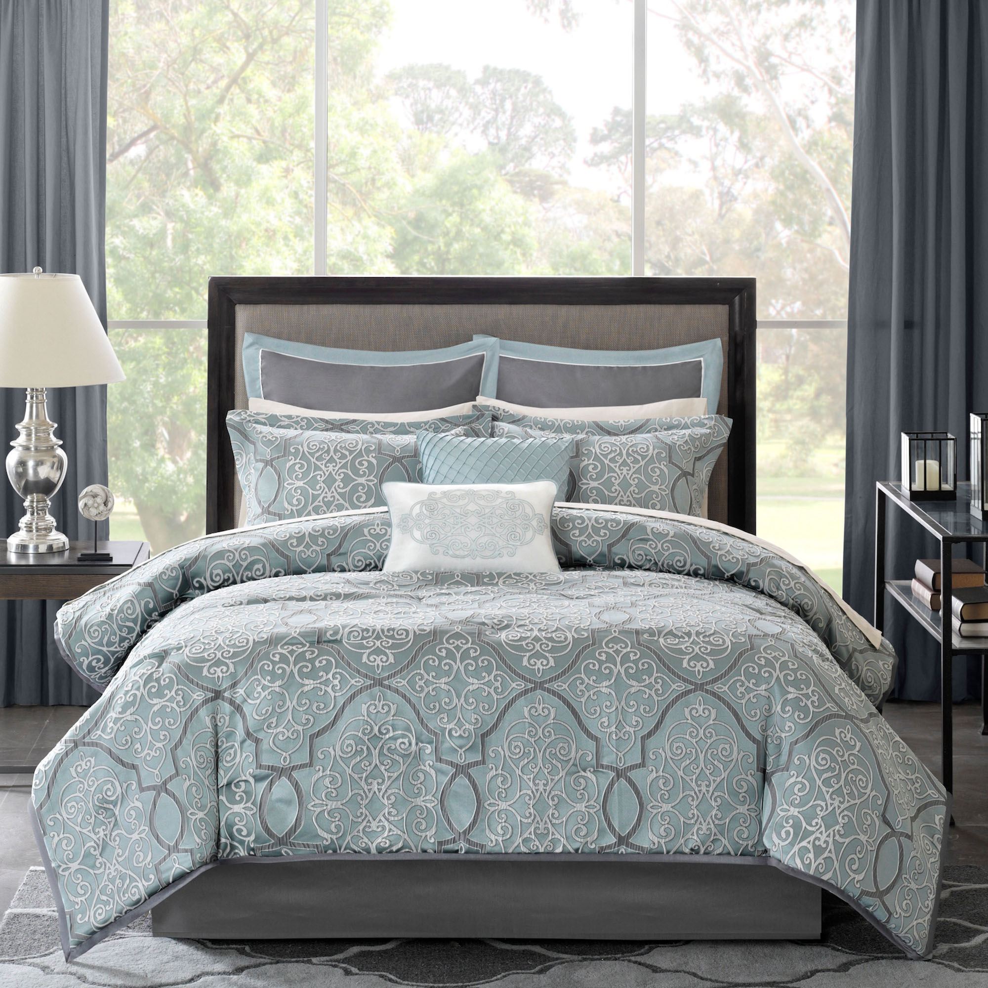 Lavine Comforter Bed Set Glacier