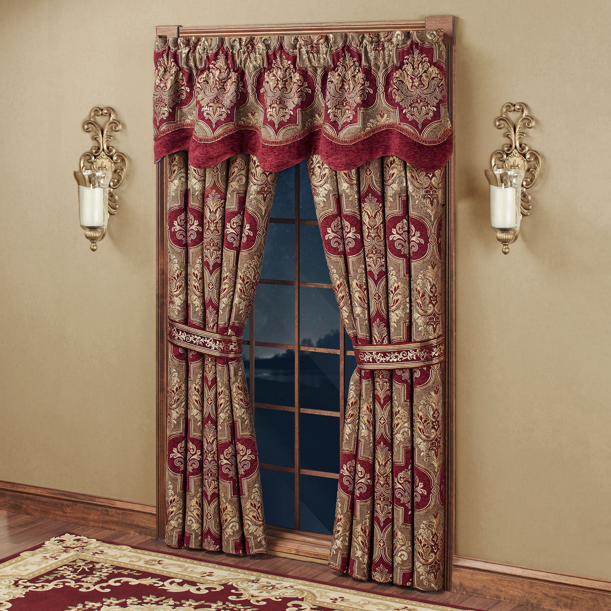 Ruby Court Scalloped Valance 72 x 20