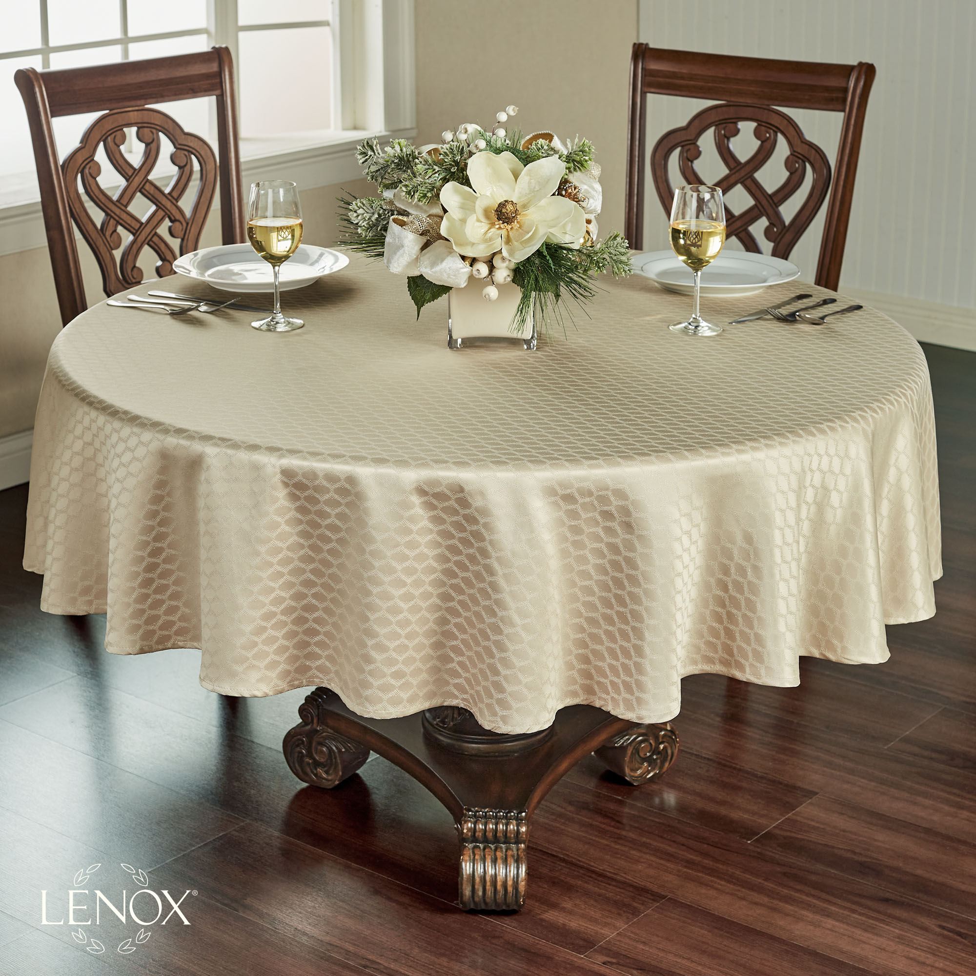 Olivia Round Tablecloth 70 Diameter