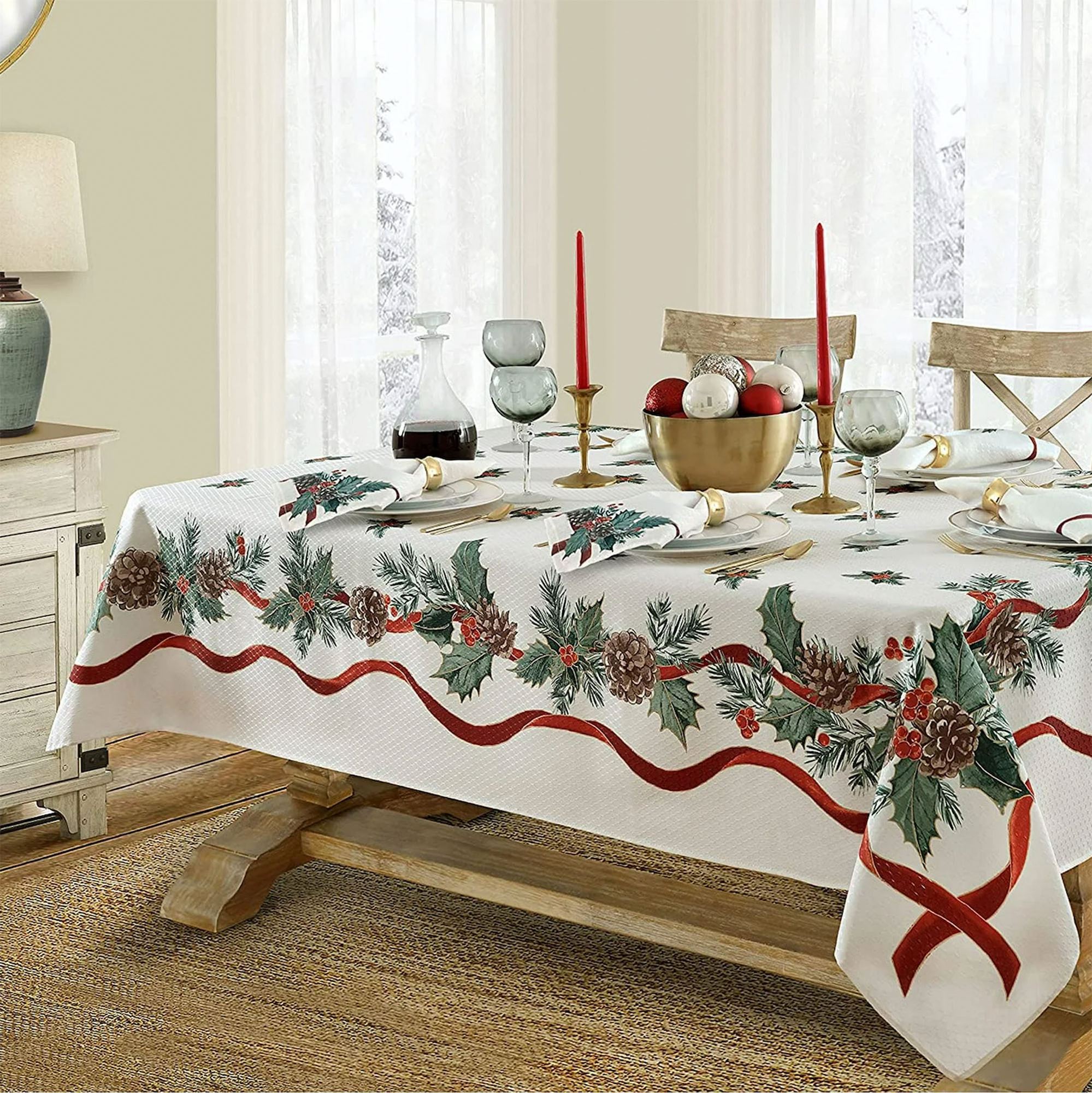 Winter Garland Tablecloth Ivory