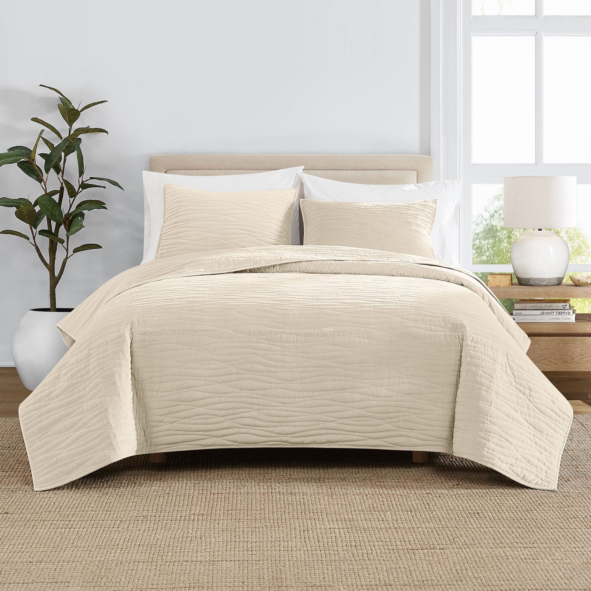 Royal Velvet Wavy Mini Quilt Set