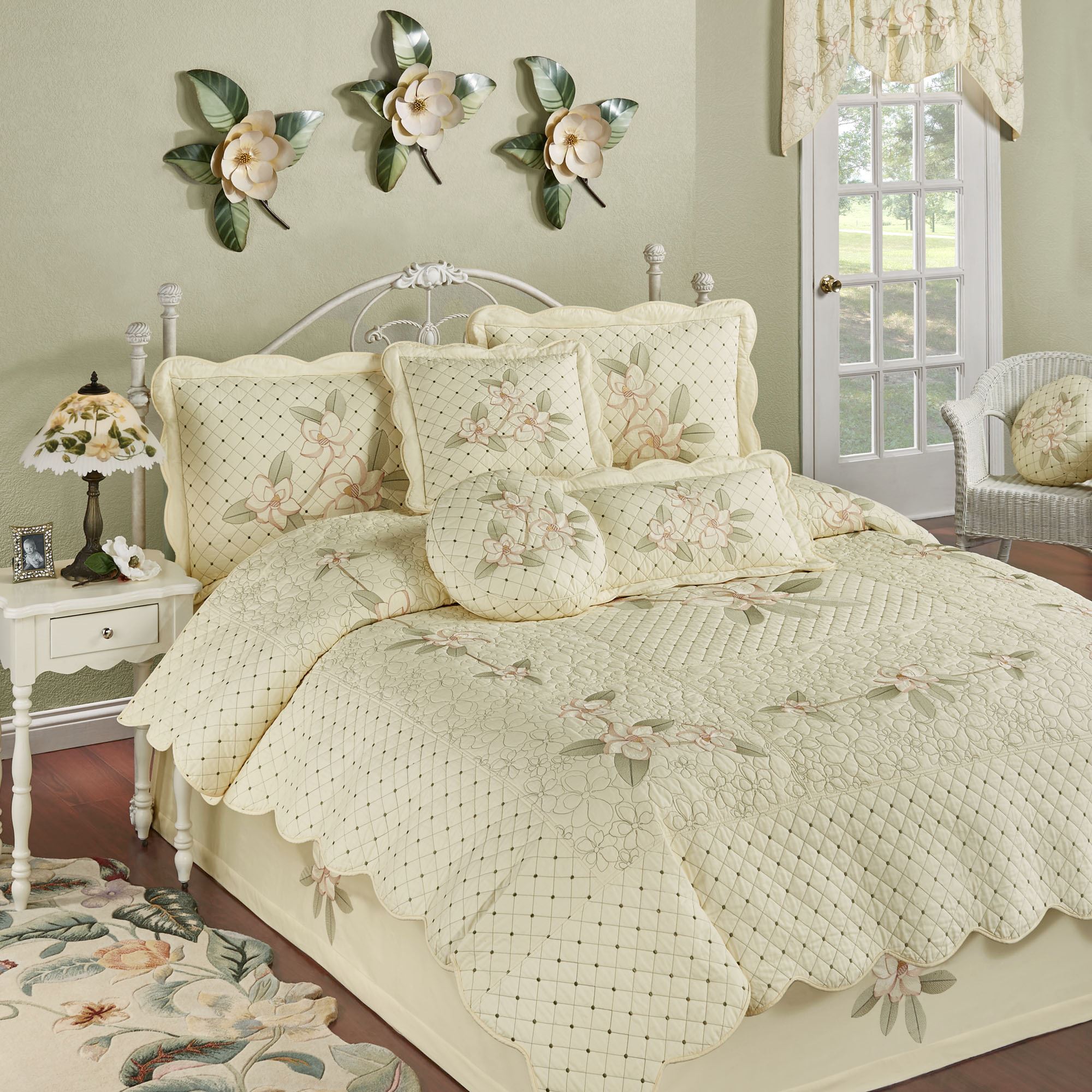 belle bedding set